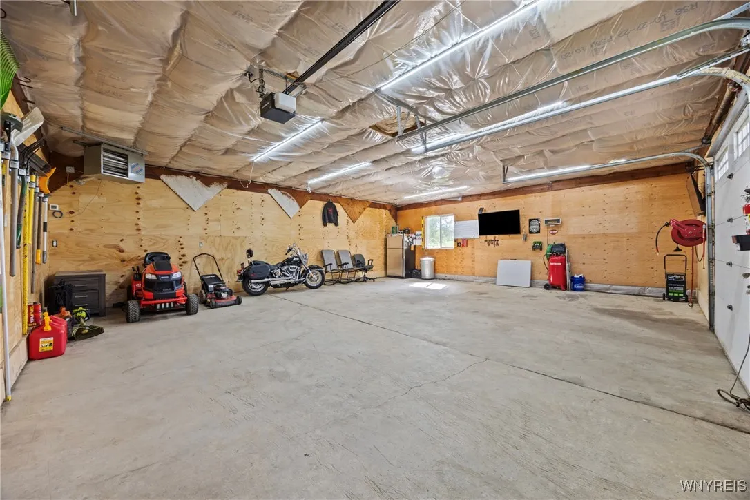 13861 Sanders Hill Road, Holland, New York 14145, Holland, New York 14145, 3 Bedrooms Bedrooms, 8 Rooms Rooms,2 BathroomsBathrooms,Residential,Closed,13861 Sanders Hill Road, Holland, New York 14145,0,B1634595