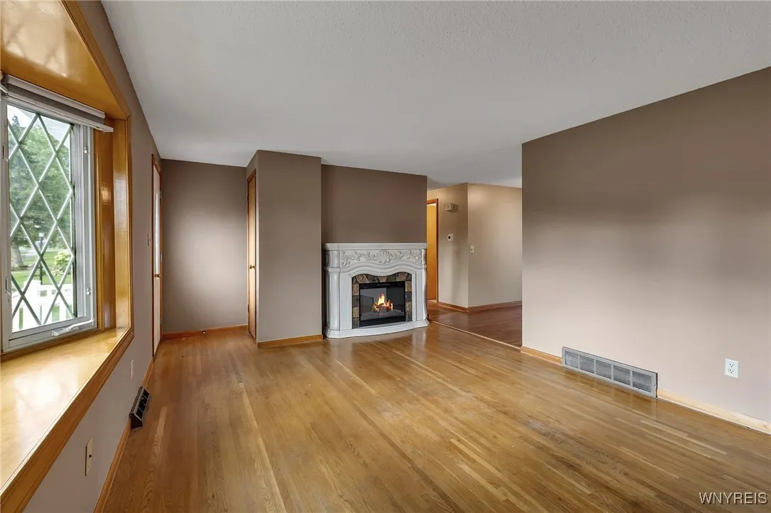 3416 Emerling Drive, Hamburg, New York 14219, Hamburg, New York 14219, 3 Bedrooms Bedrooms, 6 Rooms Rooms,1 BathroomBathrooms,Residential,For Sale,3416 Emerling Drive, Hamburg, New York 14219,0,B1634255