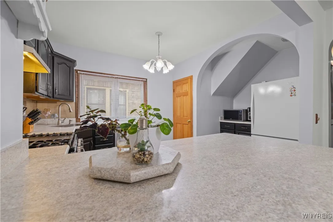 264 Victoria Boulevard, Tonawanda, New York 14217, Tonawanda, New York 14217, 4 Bedrooms Bedrooms, 7 Rooms Rooms,1 BathroomBathrooms,Residential,For Sale,264 Victoria Boulevard, Tonawanda, New York 14217,0,B1634246