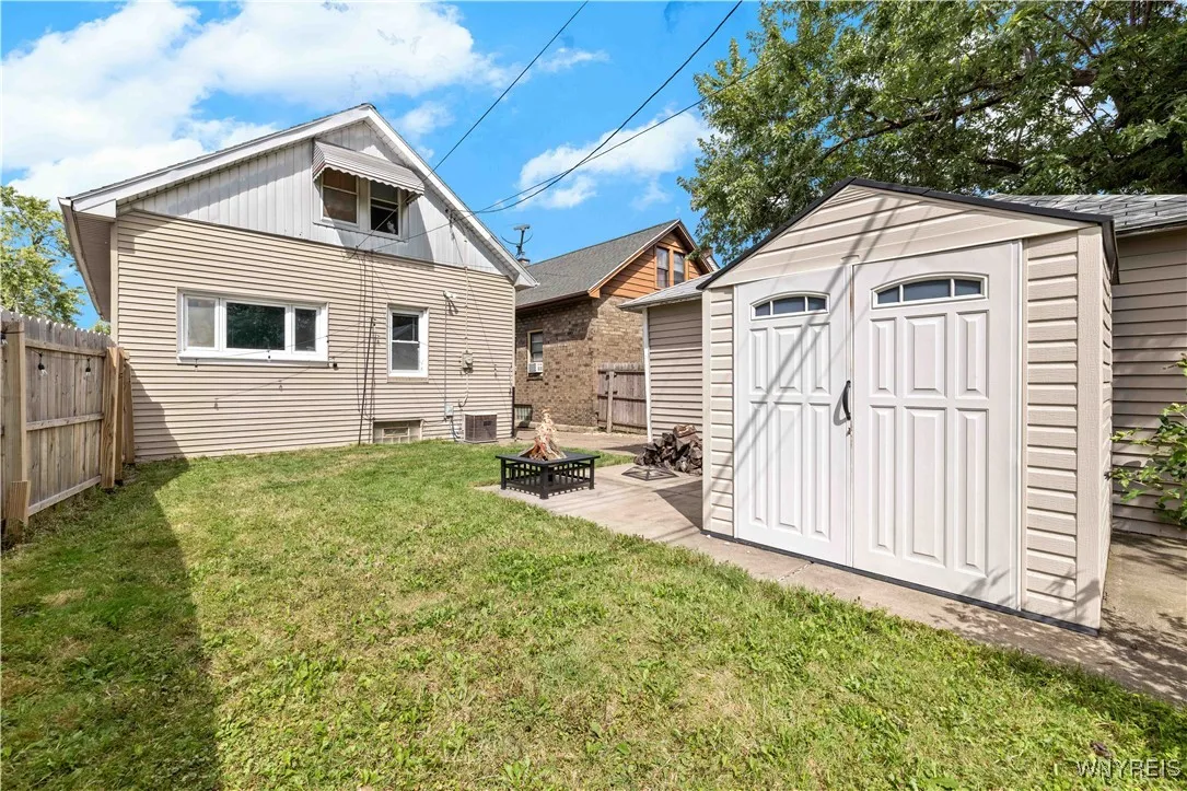 264 Victoria Boulevard, Tonawanda, New York 14217, Tonawanda, New York 14217, 4 Bedrooms Bedrooms, 7 Rooms Rooms,1 BathroomBathrooms,Residential,For Sale,264 Victoria Boulevard, Tonawanda, New York 14217,0,B1634246