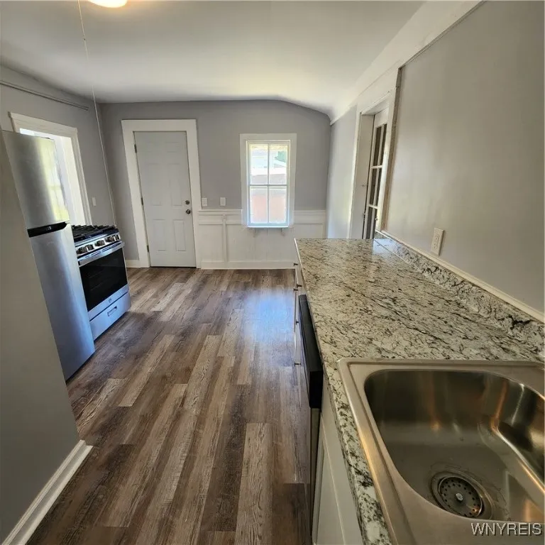 192 Cottage Street, Lockport City, New York 14094, Lockport City, New York 14094, 2 Bedrooms Bedrooms, 6 Rooms Rooms,1 BathroomBathrooms,Residential,For Sale,192 Cottage Street, Lockport City, New York 14094,0,B1634679