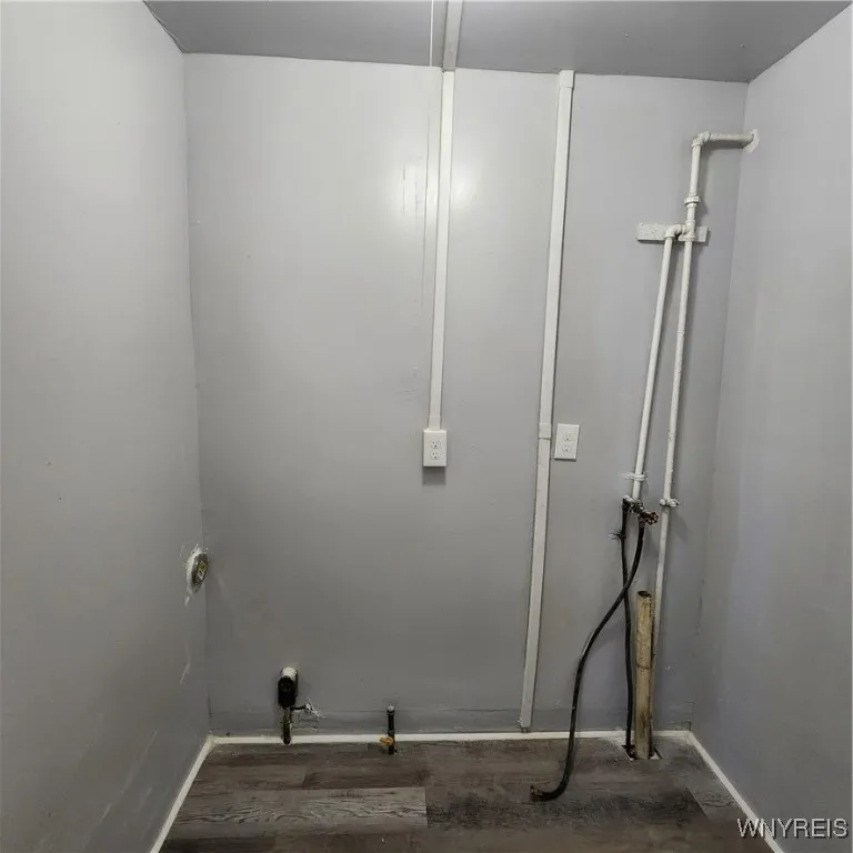 192 Cottage Street, Lockport City, New York 14094, Lockport City, New York 14094, 2 Bedrooms Bedrooms, 6 Rooms Rooms,1 BathroomBathrooms,Residential,For Sale,192 Cottage Street, Lockport City, New York 14094,0,B1634679
