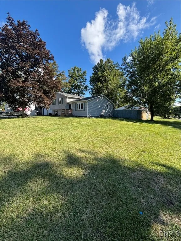 4970 Woodmark Drive, Clay, New York 13088, Clay, New York 13088, 3 Bedrooms Bedrooms, 8 Rooms Rooms,2 BathroomsBathrooms,Residential,For Sale,4970 Woodmark Drive, Clay, New York 13088,0,S1634523