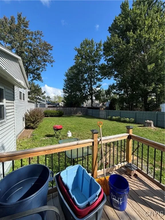 4970 Woodmark Drive, Clay, New York 13088, Clay, New York 13088, 3 Bedrooms Bedrooms, 8 Rooms Rooms,2 BathroomsBathrooms,Residential,For Sale,4970 Woodmark Drive, Clay, New York 13088,0,S1634523