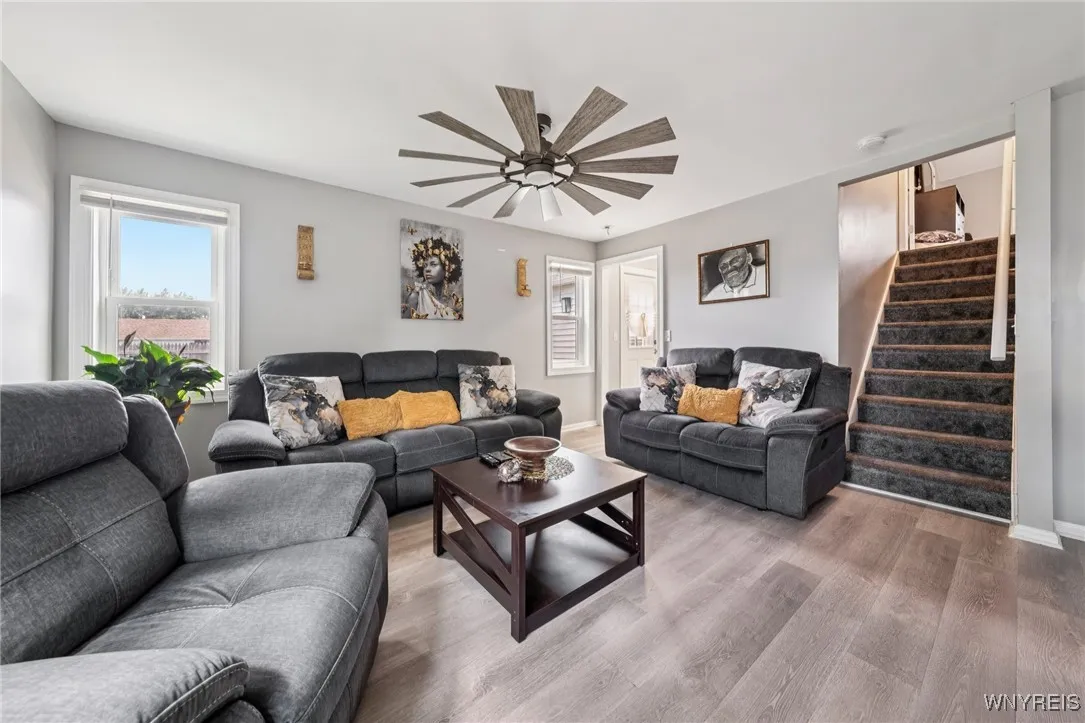 26 Roxborough Avenue, Cheektowaga, New York 14225, Cheektowaga, New York 14225, 3 Bedrooms Bedrooms, 6 Rooms Rooms,1 BathroomBathrooms,Residential,For Sale,26 Roxborough Avenue, Cheektowaga, New York 14225,0,B1634451