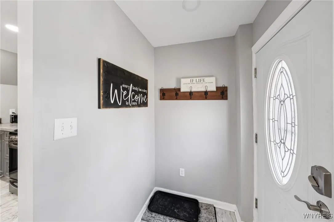 26 Roxborough Avenue, Cheektowaga, New York 14225, Cheektowaga, New York 14225, 3 Bedrooms Bedrooms, 6 Rooms Rooms,1 BathroomBathrooms,Residential,For Sale,26 Roxborough Avenue, Cheektowaga, New York 14225,0,B1634451