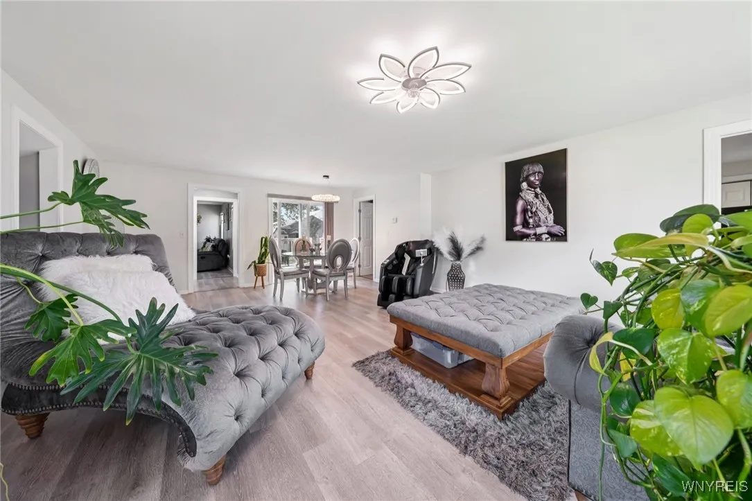 26 Roxborough Avenue, Cheektowaga, New York 14225, Cheektowaga, New York 14225, 3 Bedrooms Bedrooms, 6 Rooms Rooms,1 BathroomBathrooms,Residential,For Sale,26 Roxborough Avenue, Cheektowaga, New York 14225,0,B1634451