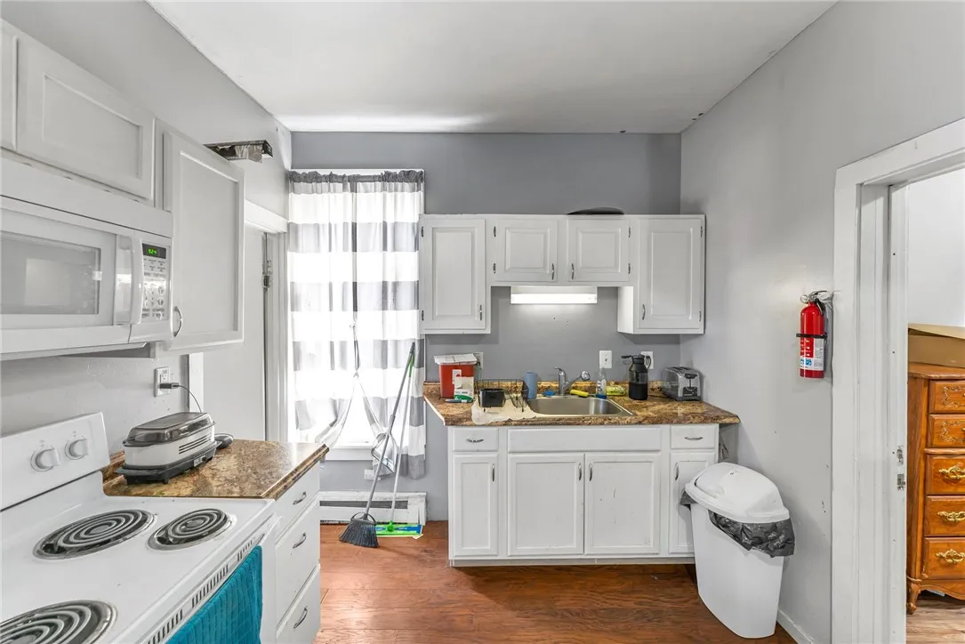 91 Main St, Oneonta, New York 13820, Oneonta, New York 13820, 9 Bedrooms Bedrooms, ,Multi Family,For Sale,91 Main St, Oneonta, New York 13820,0,R1634671