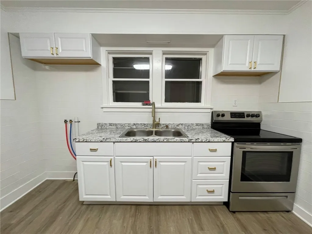 91 Main St, Oneonta, New York 13820, Oneonta, New York 13820, 9 Bedrooms Bedrooms, ,Multi Family,For Sale,91 Main St, Oneonta, New York 13820,0,R1634671
