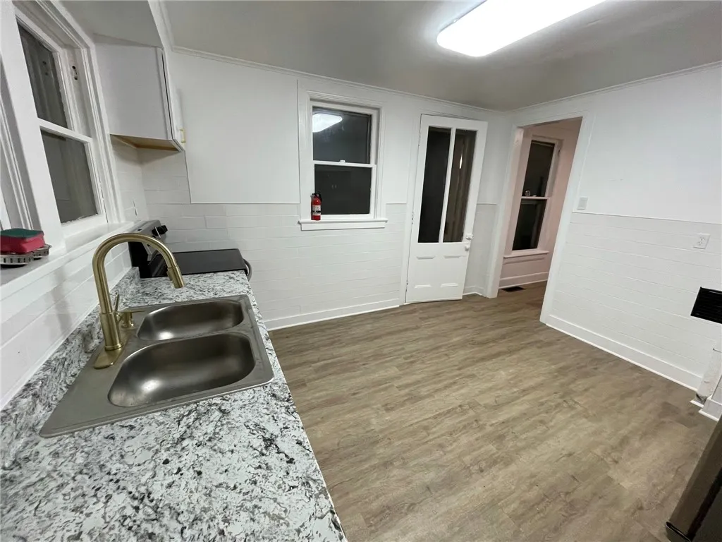 91 Main St, Oneonta, New York 13820, Oneonta, New York 13820, 9 Bedrooms Bedrooms, ,Multi Family,For Sale,91 Main St, Oneonta, New York 13820,0,R1634671