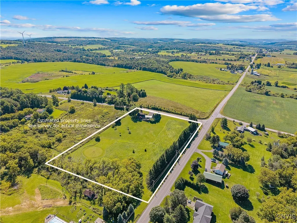 4.45 Private Acres!
