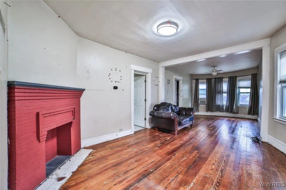 132 Ryan Street, Buffalo, New York 14210, Buffalo, New York 14210, 6 Bedrooms Bedrooms, ,3 BathroomsBathrooms,Residential,For Sale,132 Ryan Street, Buffalo, New York 14210,0,B1634689