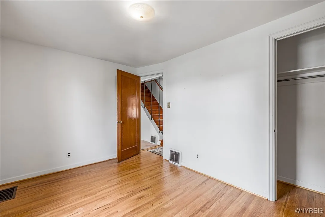 199 Beale Avenue, Cheektowaga, New York 14225, Cheektowaga, New York 14225, 4 Bedrooms Bedrooms, 8 Rooms Rooms,2 BathroomsBathrooms,Residential,For Sale,199 Beale Avenue, Cheektowaga, New York 14225,0,B1634375