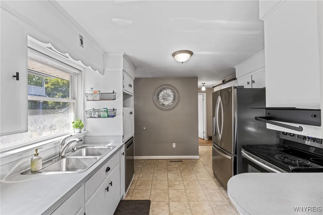 15 Cleveland Place, Lockport City, New York 14094, Lockport City, New York 14094, 3 Bedrooms Bedrooms, 6 Rooms Rooms,1 BathroomBathrooms,Residential,For Sale,15 Cleveland Place, Lockport City, New York 14094,0,B1634415