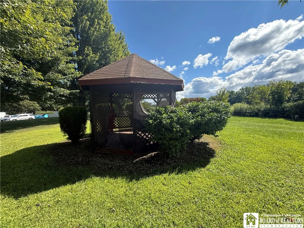 3311 Us-20, Sheridan, New York 14135, Sheridan, New York 14135, 3 Bedrooms Bedrooms, 6 Rooms Rooms,1 BathroomBathrooms,Residential,For Sale,3311 Us-20, Sheridan, New York 14135,0,R1634478