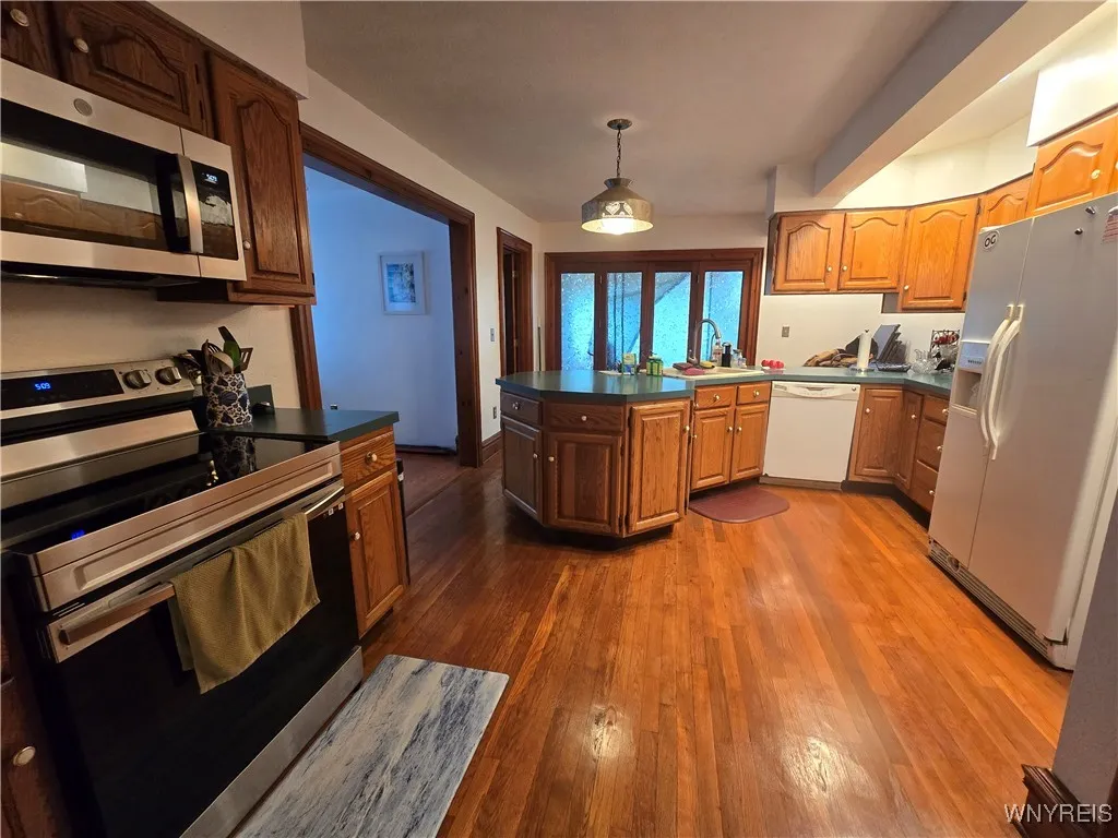 38 South Street, Cuba, New York 14727, Cuba, New York 14727, 3 Bedrooms Bedrooms, 9 Rooms Rooms,3 BathroomsBathrooms,Residential,For Sale,38 South Street, Cuba, New York 14727,0,B1634585