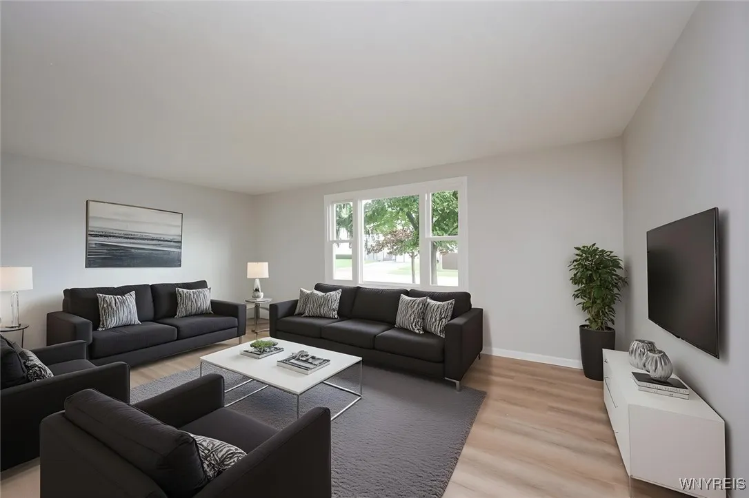 862 Falcon Drive, Lancaster, New York 14043, Lancaster, New York 14043, 3 Bedrooms Bedrooms, 5 Rooms Rooms,1 BathroomBathrooms,Residential Lease,For Rent,862 Falcon Drive, Lancaster, New York 14043,0,B1634521