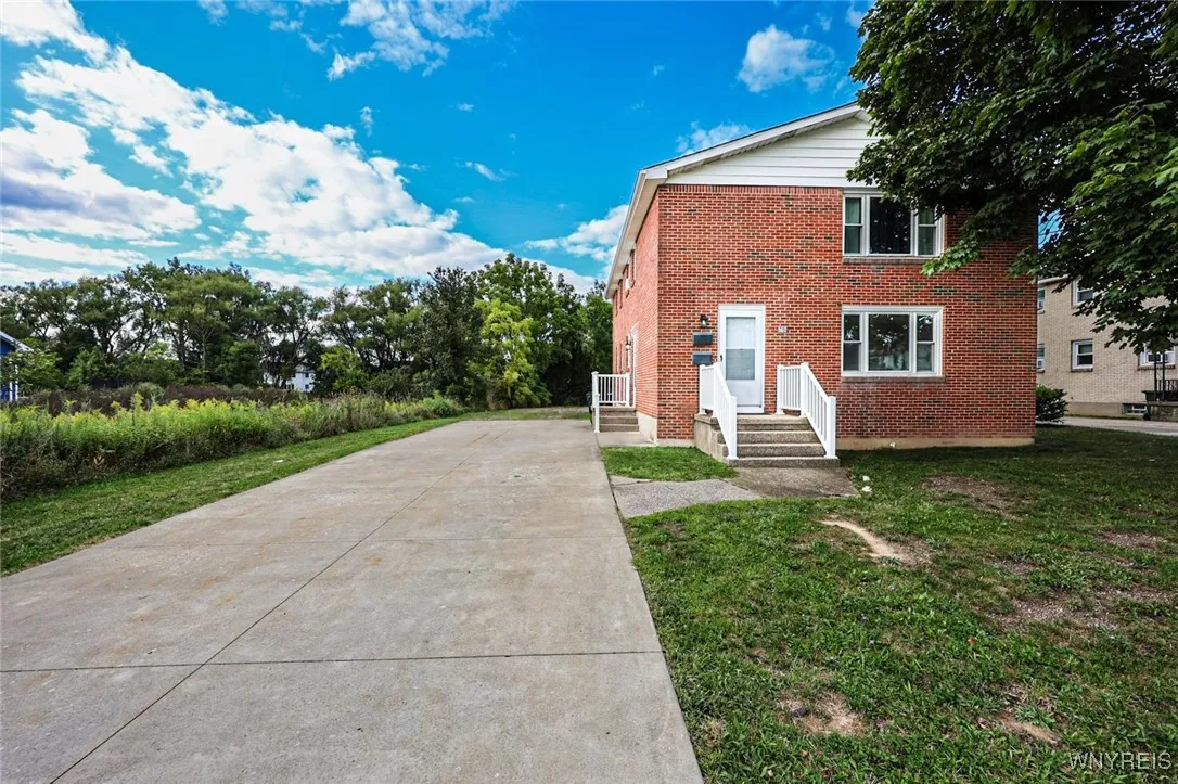 862 Falcon Drive, Lancaster, New York 14043, Lancaster, New York 14043, 3 Bedrooms Bedrooms, 5 Rooms Rooms,1 BathroomBathrooms,Residential Lease,Closed,862 Falcon Drive, Lancaster, New York 14043,0,B1634521