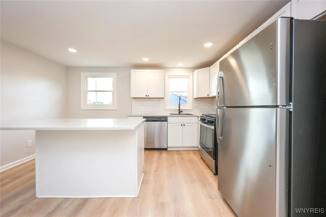 862 Falcon Drive, Lancaster, New York 14043, Lancaster, New York 14043, 3 Bedrooms Bedrooms, 5 Rooms Rooms,1 BathroomBathrooms,Residential Lease,For Rent,862 Falcon Drive, Lancaster, New York 14043,0,B1634521