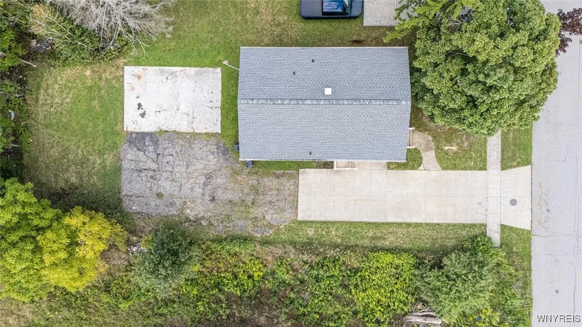 862 Falcon Drive, Lancaster, New York 14043, Lancaster, New York 14043, 3 Bedrooms Bedrooms, 5 Rooms Rooms,1 BathroomBathrooms,Residential Lease,For Rent,862 Falcon Drive, Lancaster, New York 14043,0,B1634521