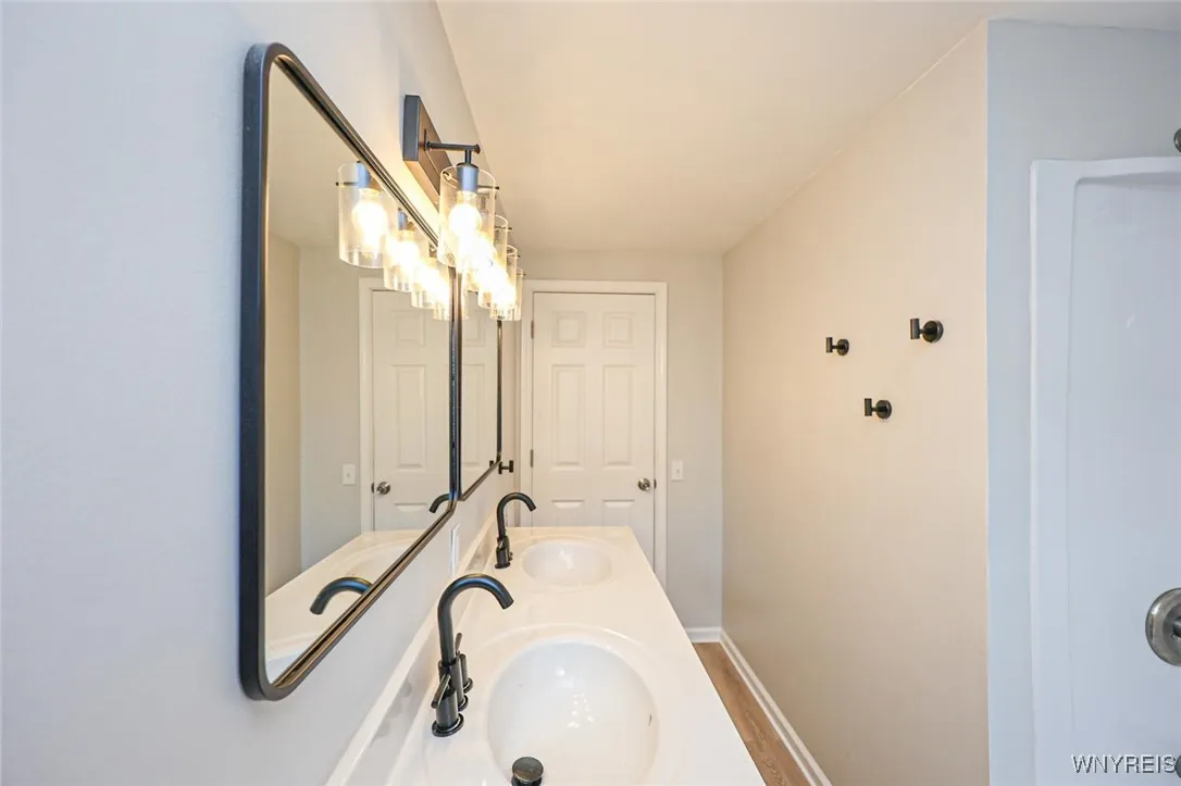 862 Falcon Drive, Lancaster, New York 14043, Lancaster, New York 14043, 3 Bedrooms Bedrooms, 5 Rooms Rooms,1 BathroomBathrooms,Residential Lease,For Rent,862 Falcon Drive, Lancaster, New York 14043,0,B1634521