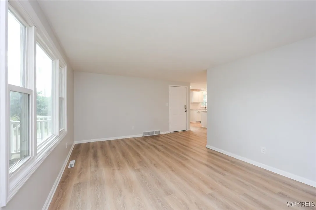862 Falcon Drive, Lancaster, New York 14043, Lancaster, New York 14043, 3 Bedrooms Bedrooms, 5 Rooms Rooms,1 BathroomBathrooms,Residential Lease,For Rent,862 Falcon Drive, Lancaster, New York 14043,0,B1634521
