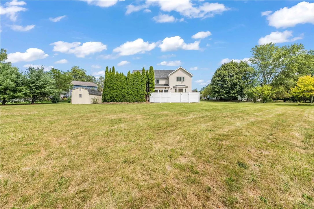 7 Homestead Vw, Chili, New York 14624, Chili, New York 14624, 5 Bedrooms Bedrooms, 11 Rooms Rooms,2 BathroomsBathrooms,Residential,For Sale,7 Homestead Vw, Chili, New York 14624,0,R1634477