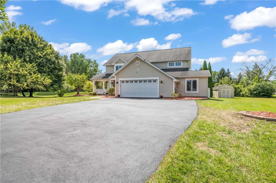 7 Homestead Vw, Chili, New York 14624, Chili, New York 14624, 5 Bedrooms Bedrooms, 11 Rooms Rooms,2 BathroomsBathrooms,Residential,For Sale,7 Homestead Vw, Chili, New York 14624,0,R1634477