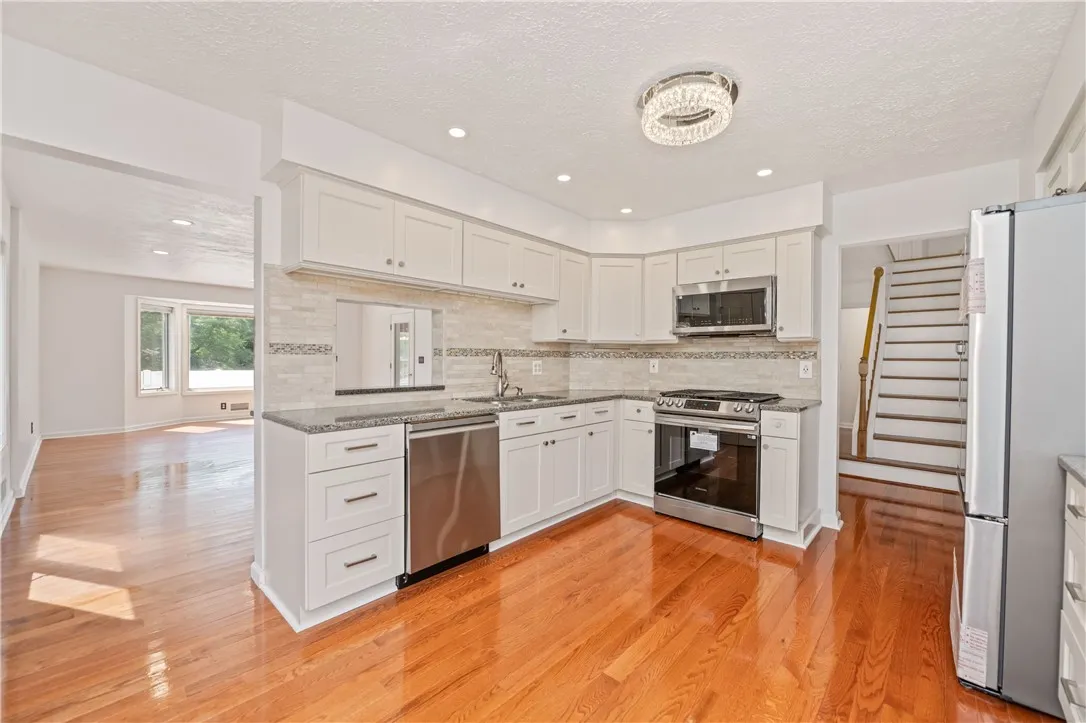 7 Homestead Vw, Chili, New York 14624, Chili, New York 14624, 5 Bedrooms Bedrooms, 11 Rooms Rooms,2 BathroomsBathrooms,Residential,For Sale,7 Homestead Vw, Chili, New York 14624,0,R1634477