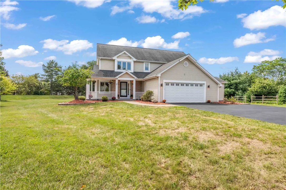 7 Homestead Vw, Chili, New York 14624, Chili, New York 14624, 5 Bedrooms Bedrooms, 11 Rooms Rooms,2 BathroomsBathrooms,Residential,For Sale,7 Homestead Vw, Chili, New York 14624,0,R1634477