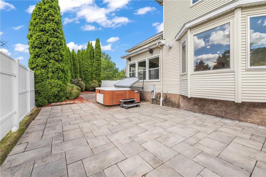 7 Homestead Vw, Chili, New York 14624, Chili, New York 14624, 5 Bedrooms Bedrooms, 11 Rooms Rooms,2 BathroomsBathrooms,Residential,For Sale,7 Homestead Vw, Chili, New York 14624,0,R1634477