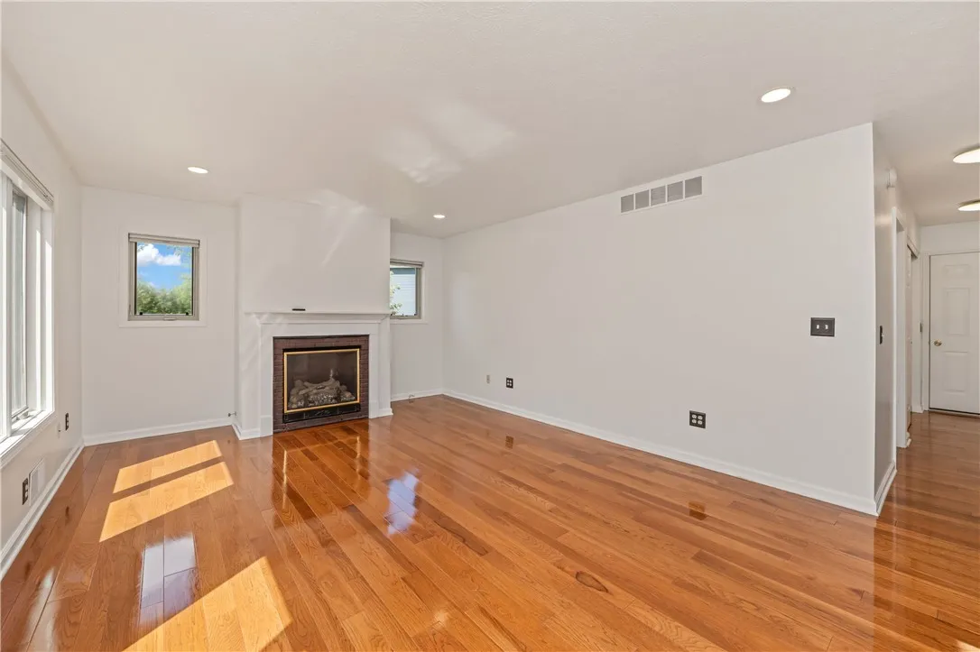 7 Homestead Vw, Chili, New York 14624, Chili, New York 14624, 5 Bedrooms Bedrooms, 11 Rooms Rooms,2 BathroomsBathrooms,Residential,For Sale,7 Homestead Vw, Chili, New York 14624,0,R1634477