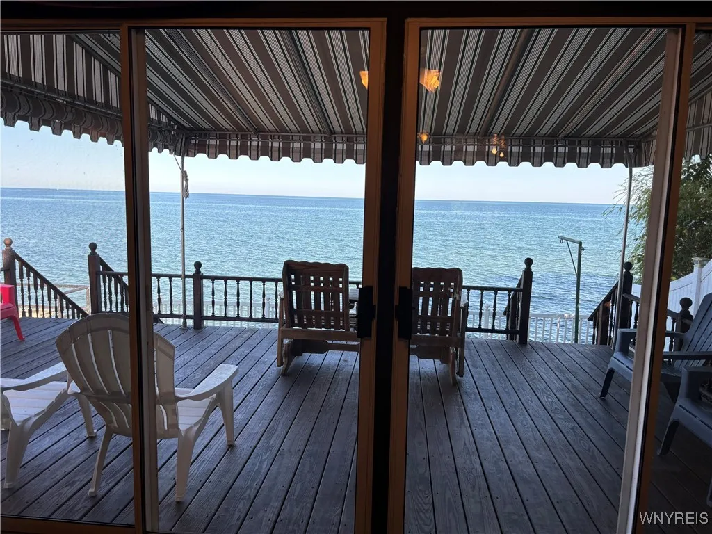 Gorgeous \"million-dollar\" lake view from inside sun-room