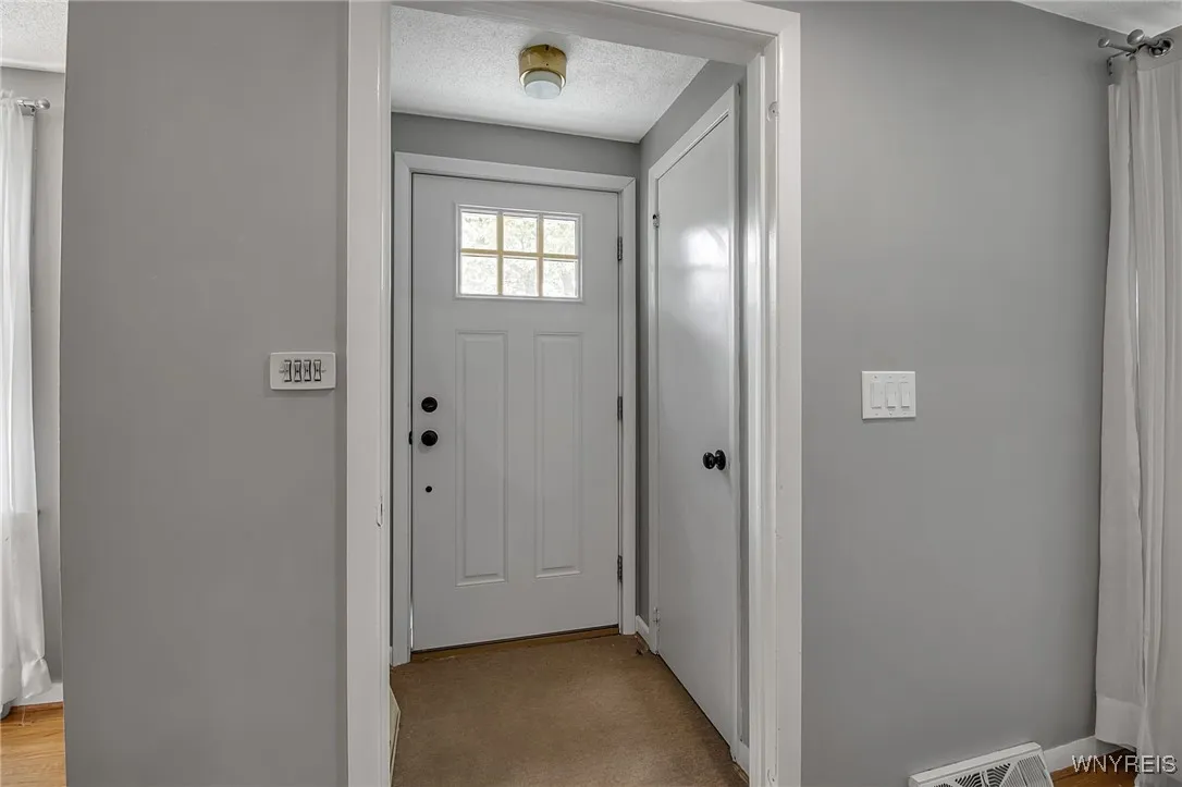 52 Briarlee Drive, Tonawanda, New York 14150, Tonawanda, New York 14150, 3 Bedrooms Bedrooms, 6 Rooms Rooms,1 BathroomBathrooms,Residential,For Sale,52 Briarlee Drive, Tonawanda, New York 14150,0,B1634670