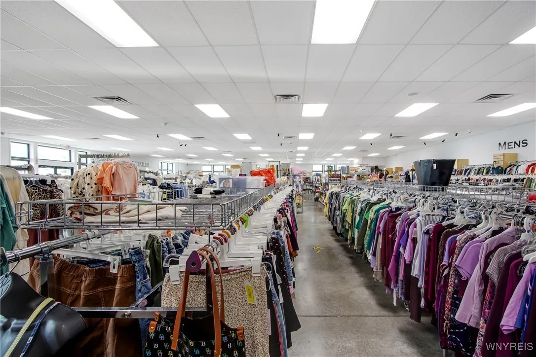 13394 Broadway Street, Alden, New York 14004, Alden, New York 14004, ,Commercial Sale,For Sale,13394 Broadway Street, Alden, New York 14004,0,B1634211