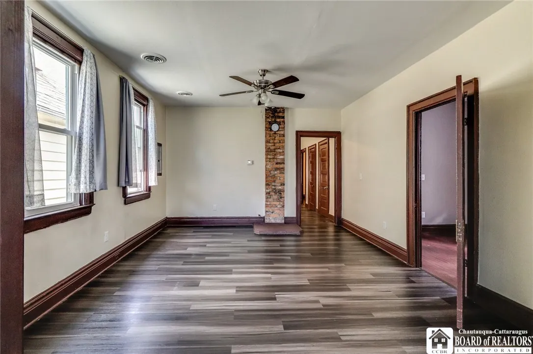 202 Grote Street, Buffalo, New York 14207, Buffalo, New York 14207, 6 Bedrooms Bedrooms, ,2 BathroomsBathrooms,Residential,Closed,202 Grote Street, Buffalo, New York 14207,0,R1634638