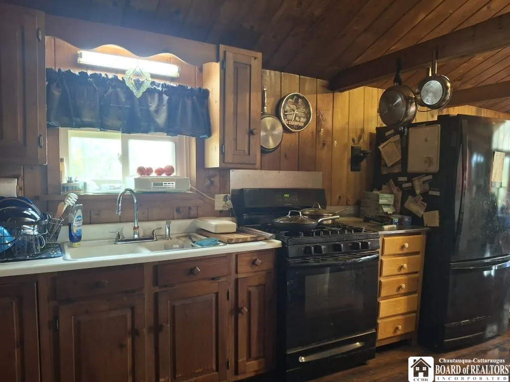 Country Kitchen