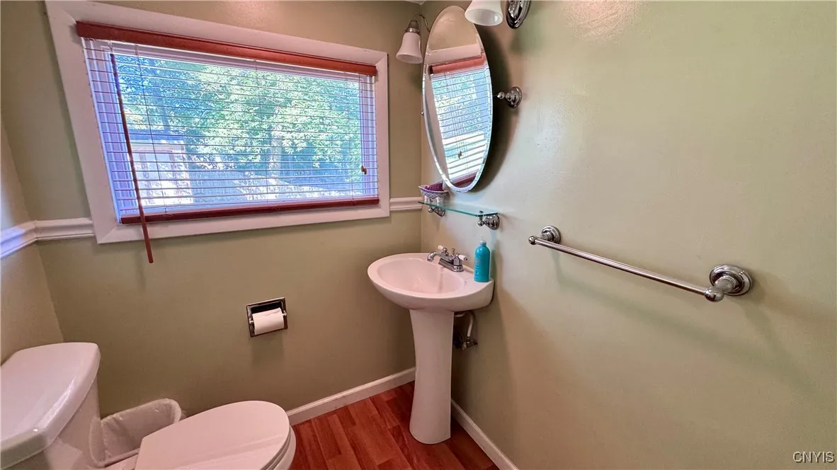 127 Winding Way, Camillus, New York 13031, Camillus, New York 13031, 4 Bedrooms Bedrooms, 9 Rooms Rooms,2 BathroomsBathrooms,Residential,Closed,127 Winding Way, Camillus, New York 13031,0,S1634624
