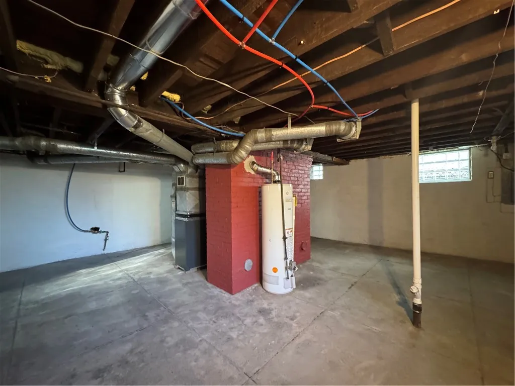 507 Driving Park Avenue, Rochester, New York 14613, Rochester, New York 14613, 3 Bedrooms Bedrooms, 6 Rooms Rooms,1 BathroomBathrooms,Residential,For Sale,507 Driving Park Avenue, Rochester, New York 14613,0,R1633917