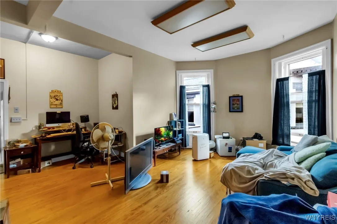 1152 Main Street, Buffalo, New York 14209, Buffalo, New York 14209, 6 Bedrooms Bedrooms, ,4 BathroomsBathrooms,Residential,For Sale,1152 Main Street, Buffalo, New York 14209,0,B1634768