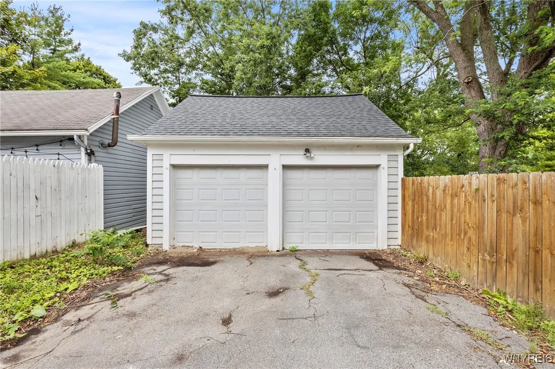 110 Mill Street, Amherst, New York 14221, Amherst, New York 14221, 4 Bedrooms Bedrooms, 7 Rooms Rooms,1 BathroomBathrooms,Residential,For Sale,110 Mill Street, Amherst, New York 14221,0,B1634696