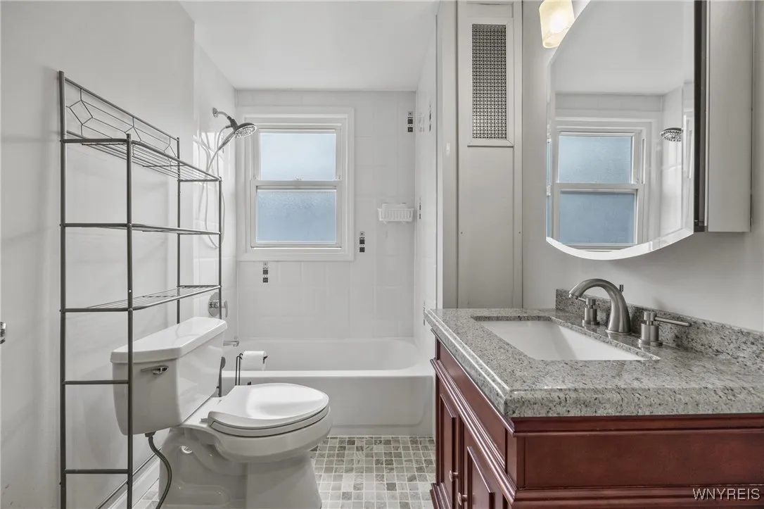 110 Mill Street, Amherst, New York 14221, Amherst, New York 14221, 4 Bedrooms Bedrooms, 7 Rooms Rooms,1 BathroomBathrooms,Residential,For Sale,110 Mill Street, Amherst, New York 14221,0,B1634696