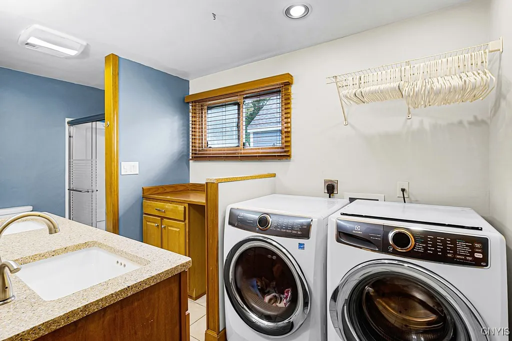 59 Bedford Dr, Whitestown, New York 13492, Whitestown, New York 13492, 3 Bedrooms Bedrooms, 8 Rooms Rooms,2 BathroomsBathrooms,Residential,Closed,59 Bedford Dr, Whitestown, New York 13492,0,S1633687