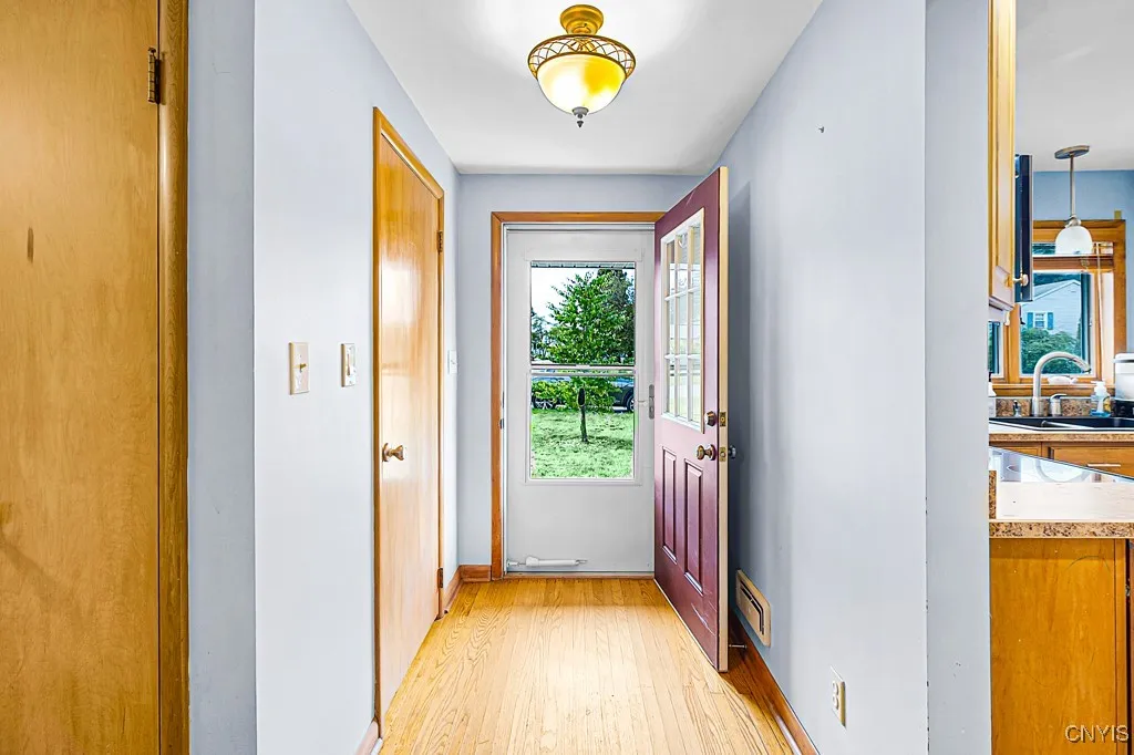 59 Bedford Dr, Whitestown, New York 13492, Whitestown, New York 13492, 3 Bedrooms Bedrooms, 8 Rooms Rooms,2 BathroomsBathrooms,Residential,Closed,59 Bedford Dr, Whitestown, New York 13492,0,S1633687