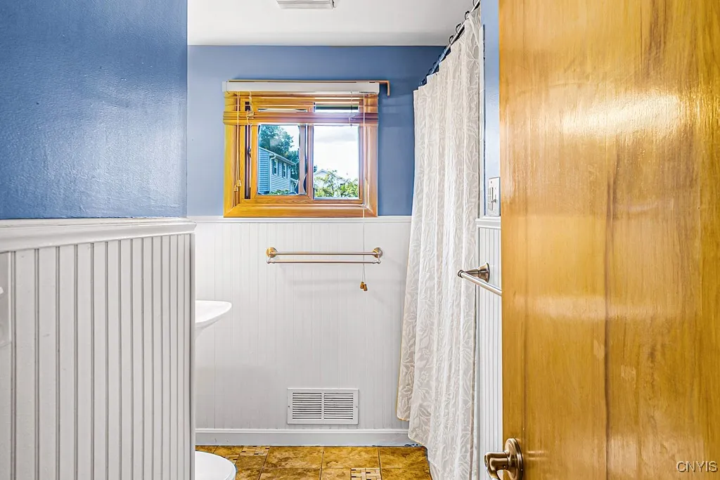 59 Bedford Dr, Whitestown, New York 13492, Whitestown, New York 13492, 3 Bedrooms Bedrooms, 8 Rooms Rooms,2 BathroomsBathrooms,Residential,Closed,59 Bedford Dr, Whitestown, New York 13492,0,S1633687