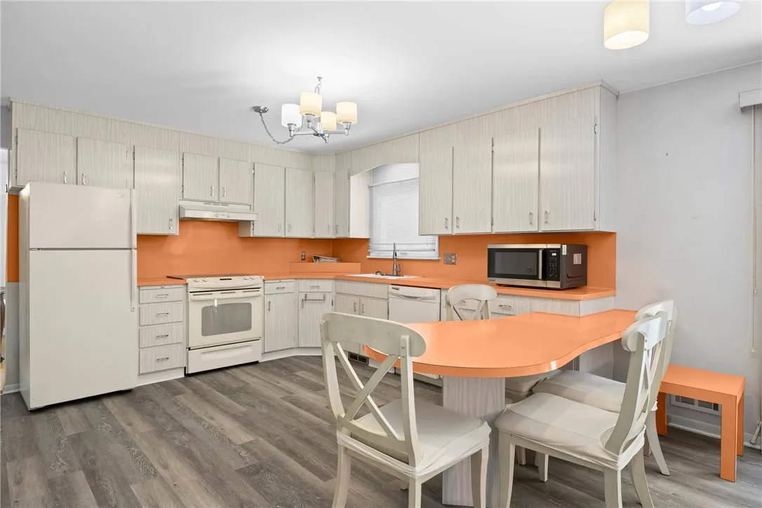 11 Spier Avenue, Brighton, New York 14620, Brighton, New York 14620, 3 Bedrooms Bedrooms, 7 Rooms Rooms,2 BathroomsBathrooms,Residential,Closed,11 Spier Avenue, Brighton, New York 14620,0,R1633955