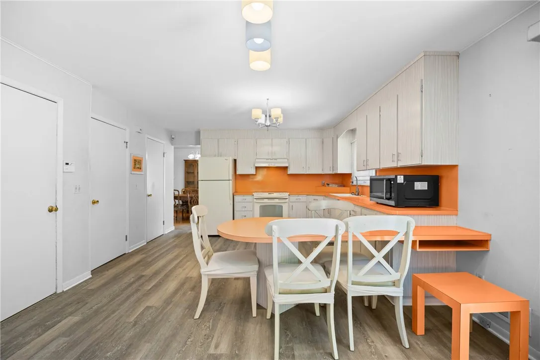 11 Spier Avenue, Brighton, New York 14620, Brighton, New York 14620, 3 Bedrooms Bedrooms, 7 Rooms Rooms,2 BathroomsBathrooms,Residential,Closed,11 Spier Avenue, Brighton, New York 14620,0,R1633955