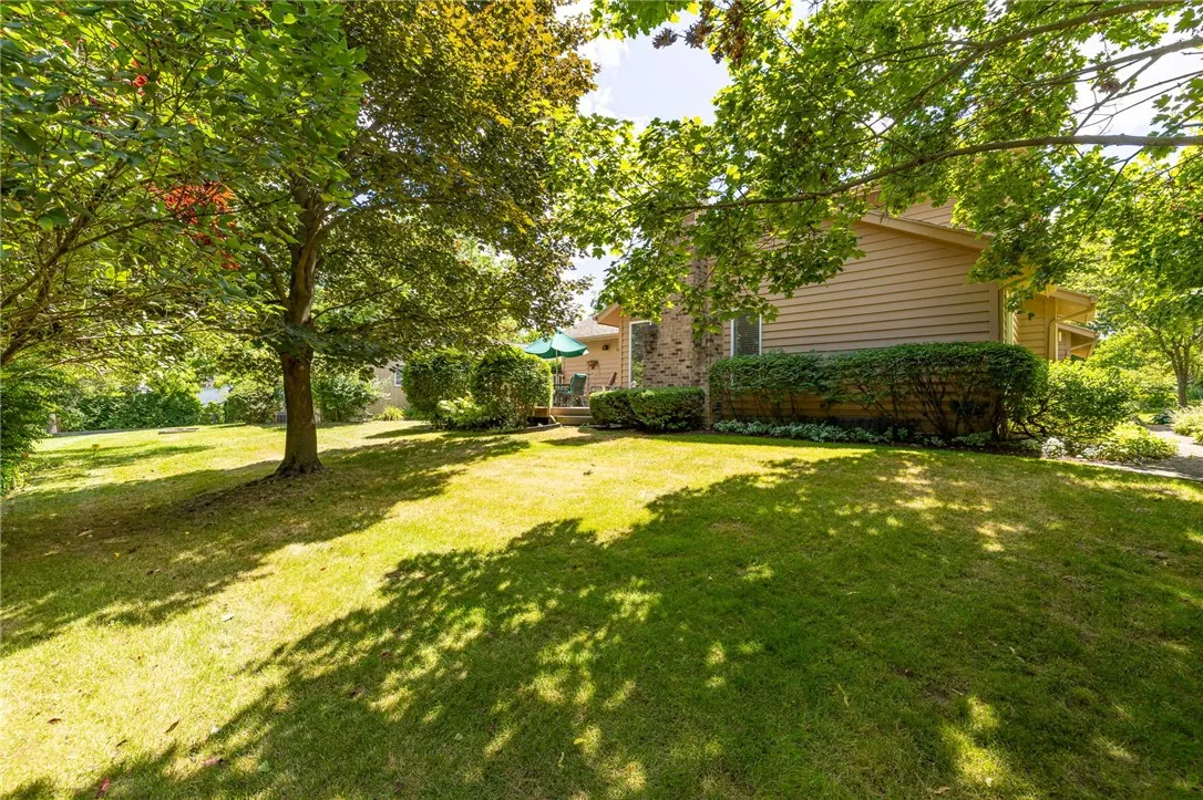 2 Village Grove, Pittsford, New York 14534, Pittsford, New York 14534, 3 Bedrooms Bedrooms, 7 Rooms Rooms,2 BathroomsBathrooms,Residential,Closed,2 Village Grove, Pittsford, New York 14534,0,R1630942
