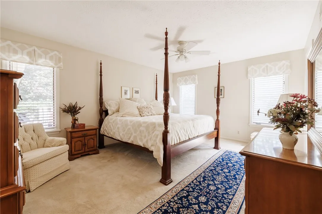 2 Village Grove, Pittsford, New York 14534, Pittsford, New York 14534, 3 Bedrooms Bedrooms, 7 Rooms Rooms,2 BathroomsBathrooms,Residential,Closed,2 Village Grove, Pittsford, New York 14534,0,R1630942