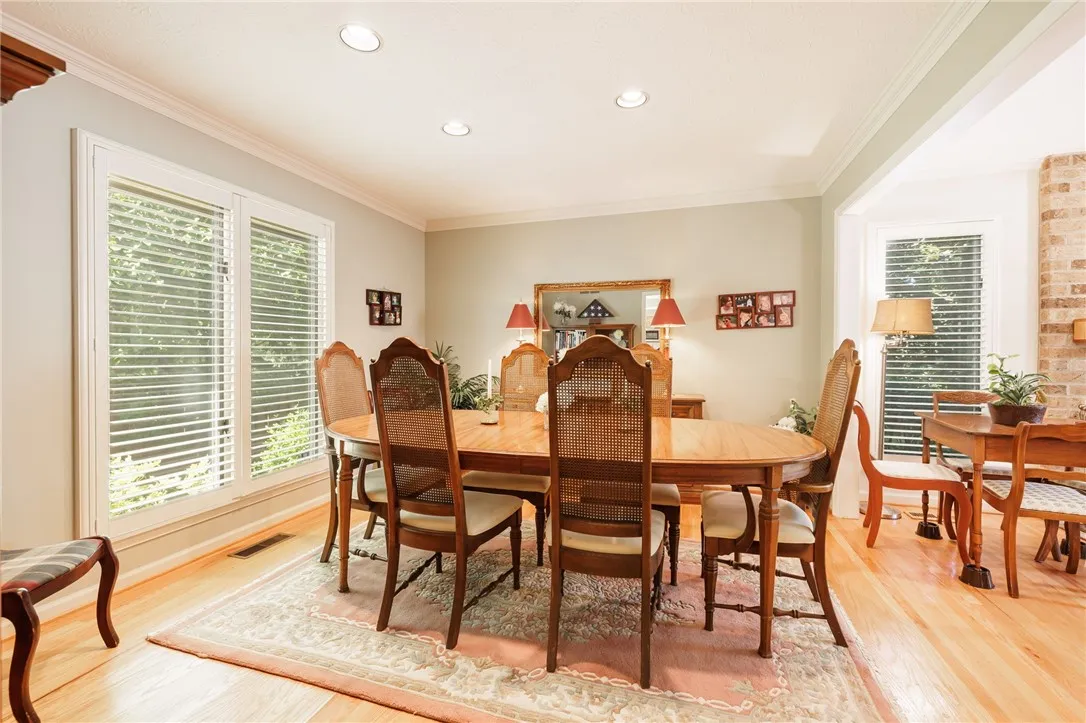 2 Village Grove, Pittsford, New York 14534, Pittsford, New York 14534, 3 Bedrooms Bedrooms, 7 Rooms Rooms,2 BathroomsBathrooms,Residential,Closed,2 Village Grove, Pittsford, New York 14534,0,R1630942